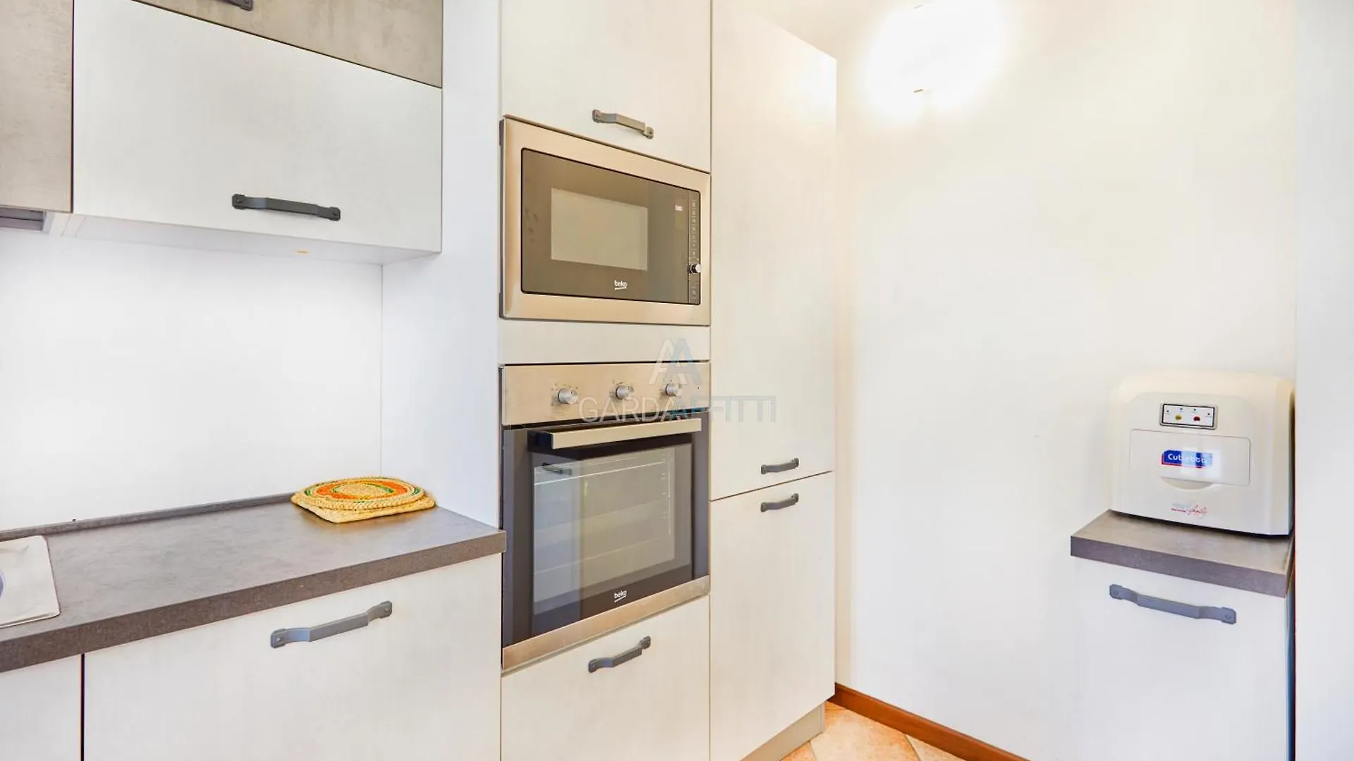 Praga Apartment - Relax In Piscina A Sirmione