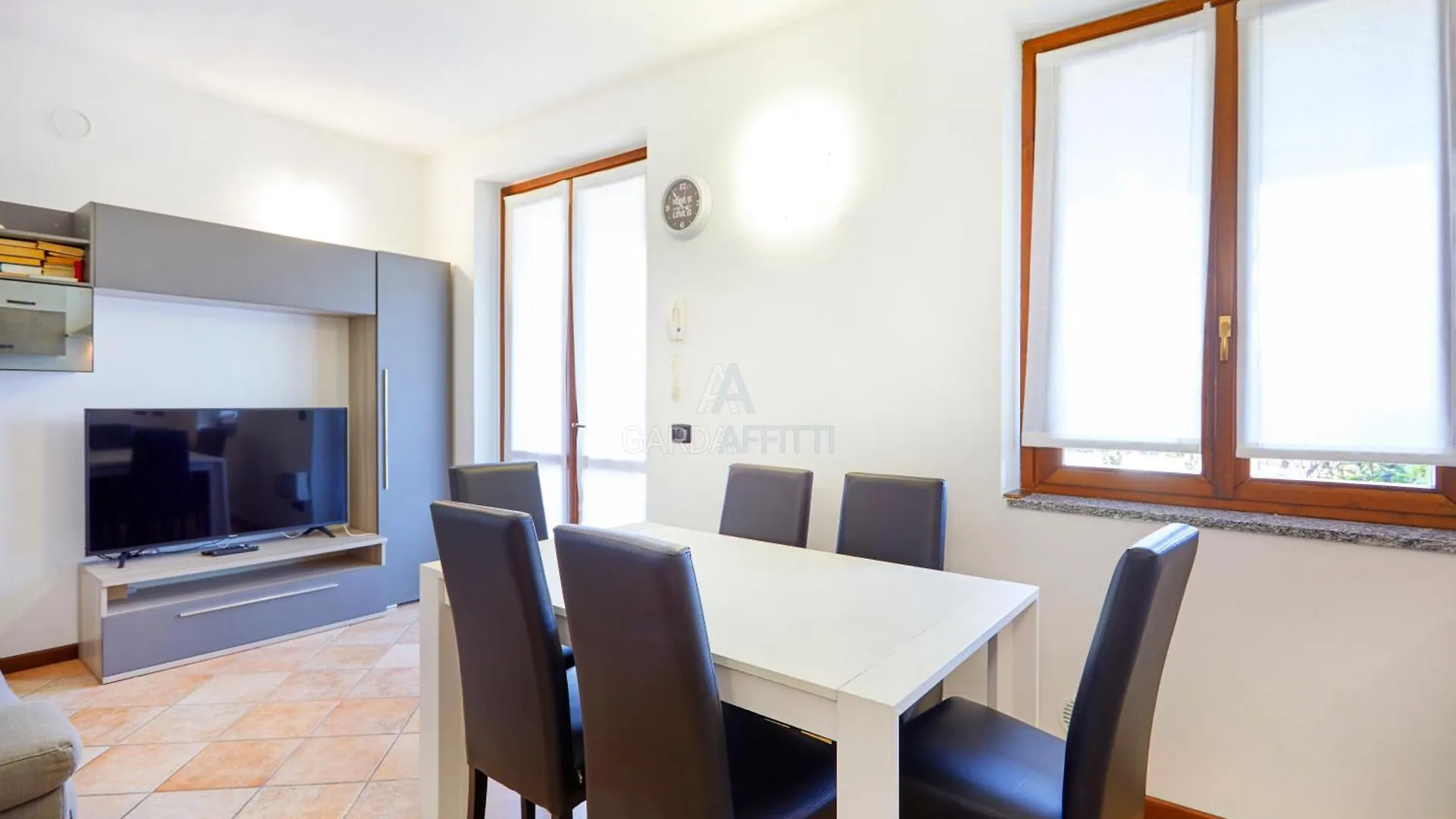 Praga Apartment - Relax In Piscina A Sirmione