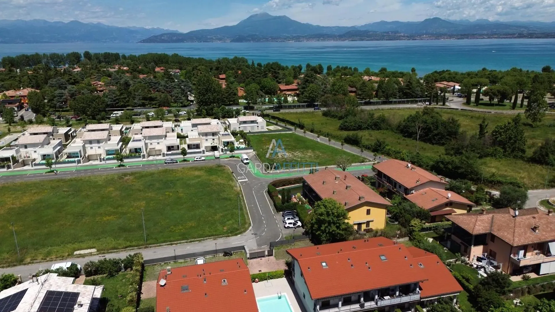 Praga Apartment - Relax In Piscina A Sirmione